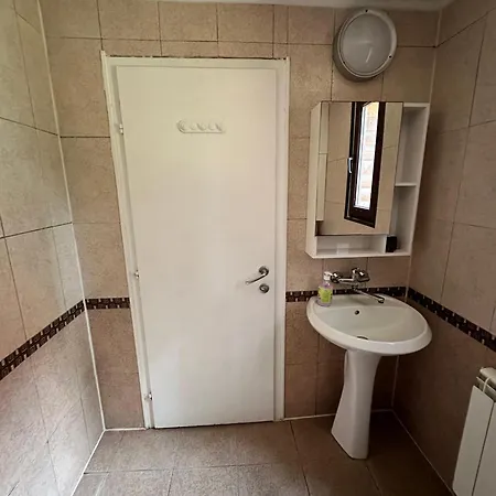 Lea Hause With Swimming Pool In Vitosha Montain, Jacuzzi And Free Parking Villa Sofia